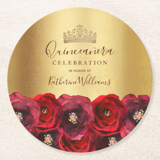 Chic Red Rose Floral Gold Crown Quinceañera ラウンドペーパーコースター (正面)