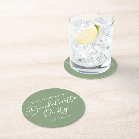Chic Sage Green Bachelorette Party Personalized ラウンドペーパーコースター (インサイチュ)
