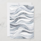 Chic Silver Sparkle Waves Birthday 招待状 (裏面)