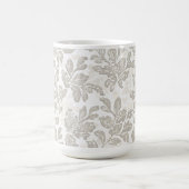 Chic White Cream Floral コーヒーマグカップ (中央)