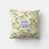 Chic Yellow Lemons Bloom クッション (正面)