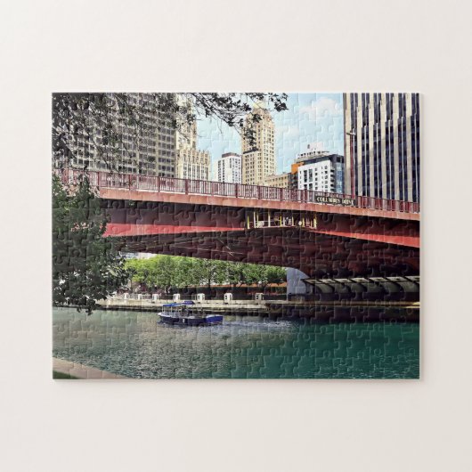 Chicago IL – コロンバスDr. Bridgeの下の水タクシー ジグソーパズル (横)