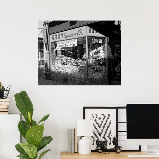 Chicago Illinois Kady Camera Co Store Window 1950s ポスター (ホームオフィス)