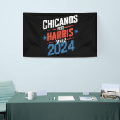 Chicanos for Harris Walz 2024 大統領の 横断幕 (トレードショー)
