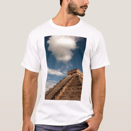 Chichen ItzaのEl Castillo Tシャツ (正面)