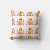 Chick with Flowers Throw Pillow クッション (正面)