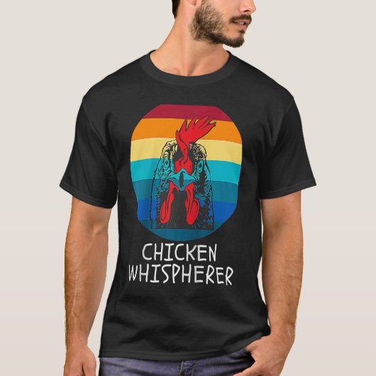 Chicken Whisperer with Retro Sunset Backyard Chic Tシャツ (正面)