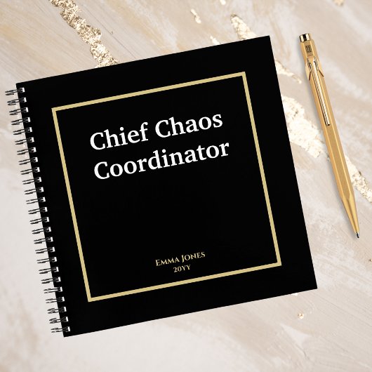 Chief Chaos Coordinator 面白い引用符 黒カスタム ノートブック