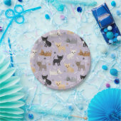 Chihuahua Bones and Paws Purple ペーパープレート (パーティー)