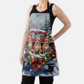 Chihuahua Christmas Red Truck Holiday エプロン (インサイチュ)