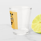 Child-Friendly Bee Mascot with Dotted Trail ショットグラス (右)