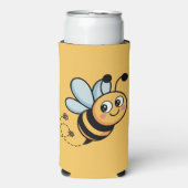 Child-Friendly Bee Mascot with Dotted Trail スリム缶クーラー (Seltzer正面)