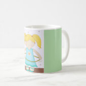 Child playing with a hula hoop コーヒーマグカップ (正面右)