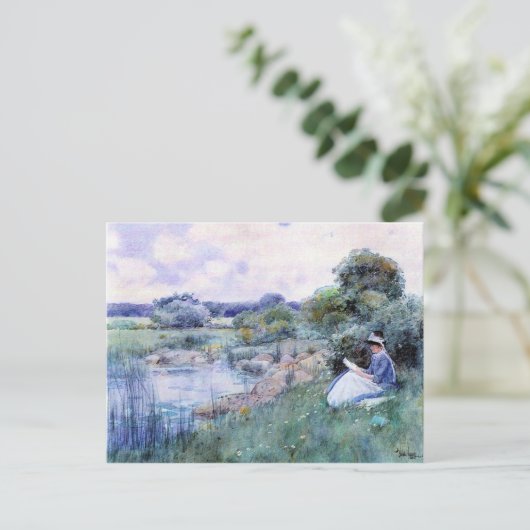 Childe Hasssam – 女性読の ポストカード (スタンド正面)