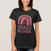 Childless Millennial Trendy Bohemian Rainbow Boho  Tシャツ (正面)
