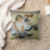 Children'遊's on the ビーチ by Mary Cassatt クッション (ブランケット)