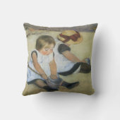 Children'遊's on the ビーチ by Mary Cassatt クッション (裏面)