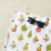 Children's pattern of fun pears ビーチタオル (インサイチュ)