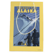 Chilkootのパス、アラスカの金炭坑作業員 ミディアムペーパーバッグ (裏面)
