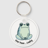Chill Cartoon Zen Frog, Cute Meditating Frog キーホルダー (裏面)