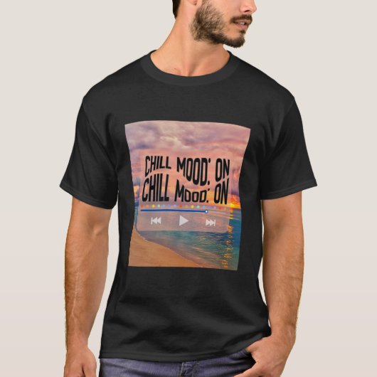 Chill Mood On Retro Beach Art Tシャツ (正面)