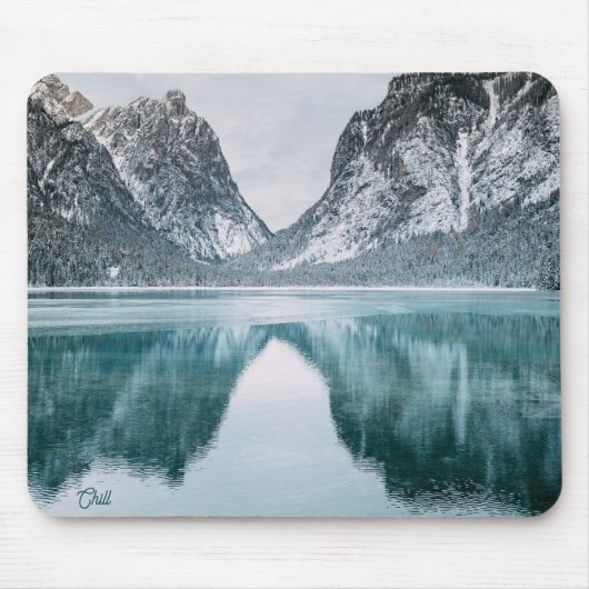 Chill Mountain Lake Mouse Pad マウスパッド (正面)