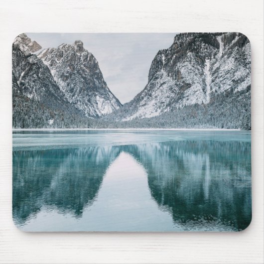 Chill Mountain Lake Mouse Pad マウスパッド (正面)