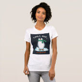 「Chill Out Penguin Women's T-Shirt - おもしろい Tシャツ (正面フル)