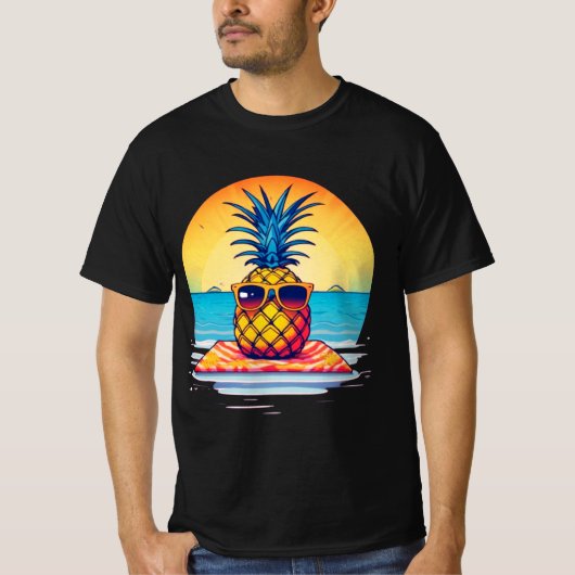 Chill Pineapple Summer Vibesデザイン、 Tシャツ (正面)