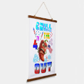 Chill The 4th Out 吊り下げ型タペストリー (傾斜あり)