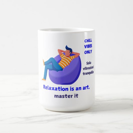 Chill Vibesのみ コーヒーマグカップ (中央)