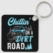 Chillin' On A Dirt Road UtvユーティリティタスクビークルO キーホルダー (裏面)