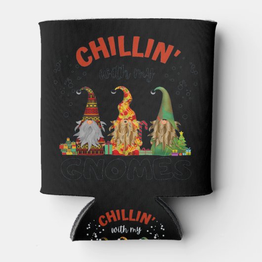 Chillin With My Gnomes Christmas 缶クーラー (正面)