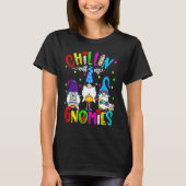 Chillin With My Gnomies 100th Day of School Gnomes Tシャツ (正面)
