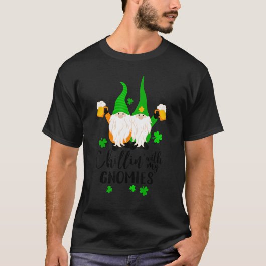 Chillin With My Gnomies Beer St Patricks Day Shamr Tシャツ (正面)