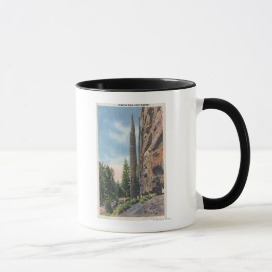 Chimney Rock on Cody Highway, Montana View マグカップ (右)