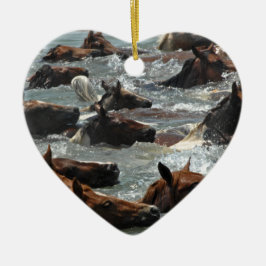 Chincoteagueの子馬の水泳 セラミックオーナメント