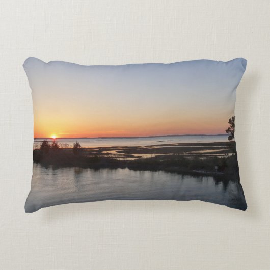 Chincoteague Sunset I Virginia Landscape アクセントクッション (正面)