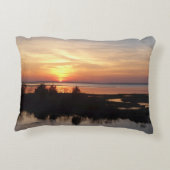 Chincoteague Sunset II Virginia Landscape アクセントクッション (裏面)