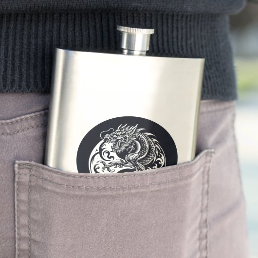 Chinese Dragon in Black and White Personalized フラスク (インサイチュ)