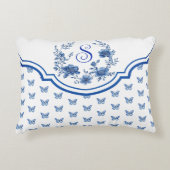 Chinoiserieブルーホワイトバタフライバラモノグラム アクセントクッション (正面)