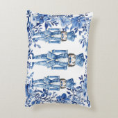 Chinoiserie青い白いフローラくるみ割り兵士 アクセントクッション (裏面(縦))
