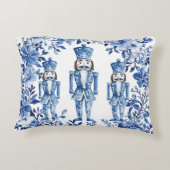 Chinoiserie青い白いフローラくるみ割り兵士 アクセントクッション (裏面)