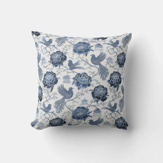 Chinoiserie Blue Floral Birds and Pagoda Design アウトドアクッション