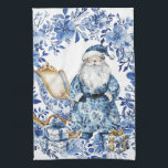 Chinoiserie Blue White Floral Christmas Santa キッチンタオル<br><div class="desc">This unique christmas kitchen towel features a beautiful Chinoiserie-inspired blue and white floral wreath,  accented with Santa Claus,  sleigh and Christmas gifts.  Can be personalized if required by clicking the Edit Using Design Tool button.
  (c) The Happy Cat Studio</div>