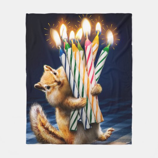 Chipmunk Birthday Candles フリースブランケット (正面)