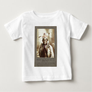 ChiricahuaアパッシュのインドのリーダーのGeronimoのポートレート ベビーTシャツ