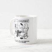 Chiropodistがフットサイトの共有をチェック中 コーヒーマグカップ (正面左)