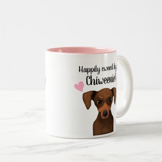 Chiweenie |のチワワのダックスフントによって幸福に所有されて ツートーンマグカップ (正面右)