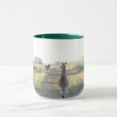 Chloeカンガルーおよびサム牧羊犬 マグカップ (中央)